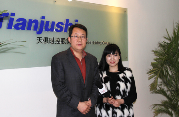 cSIM5z_yR26KOoOoXmXevA